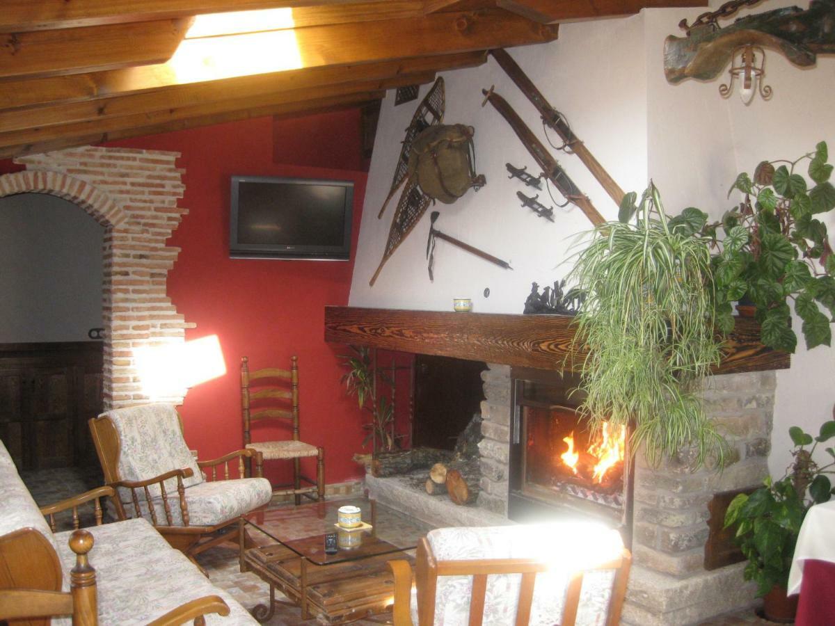 Hotel Rural Los Frutales Cercedilla Bagian luar foto